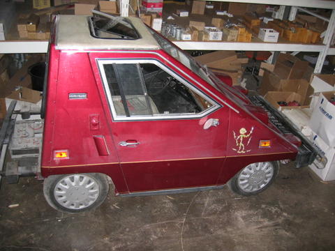 Daves  1980 ComutaCar - Its electric